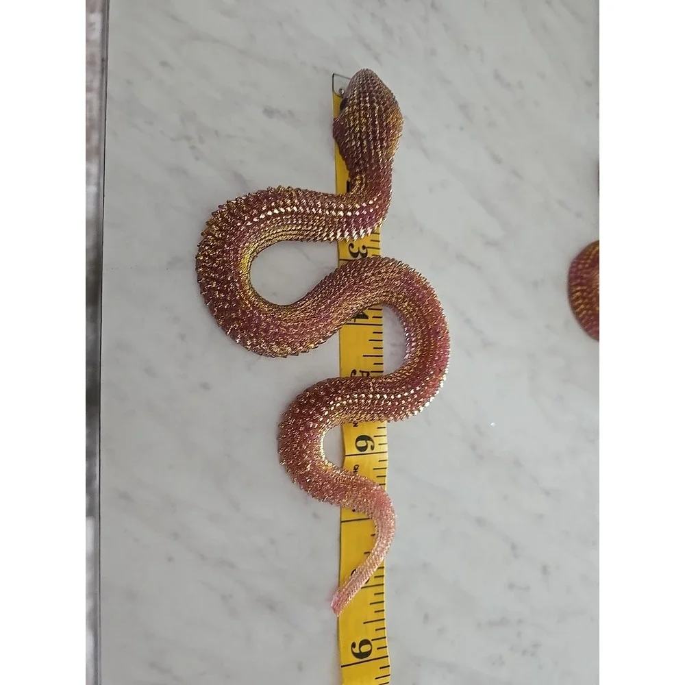 Handmade Resin Snakes Decoration Gift  Pink‎ Gold 2 Snakes. 606